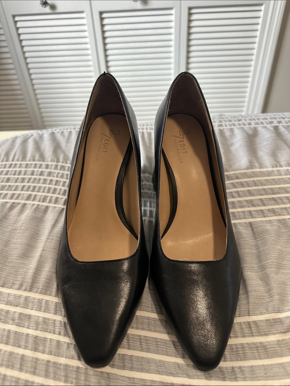Naturalizer Licia Black Pointed-Toe Leather Heels